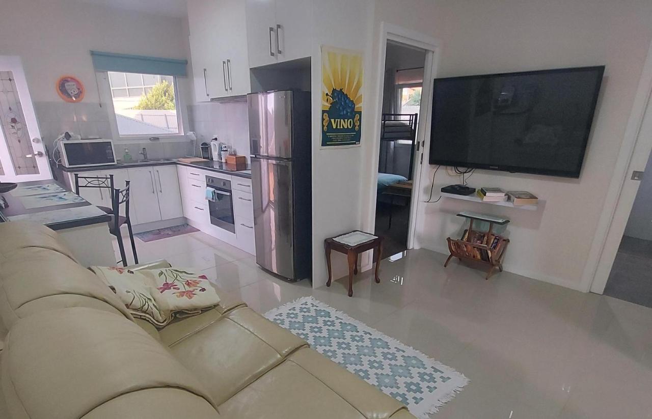 Cascabelbnb Private 2Br Apartment Noarlunga Buitenkant foto